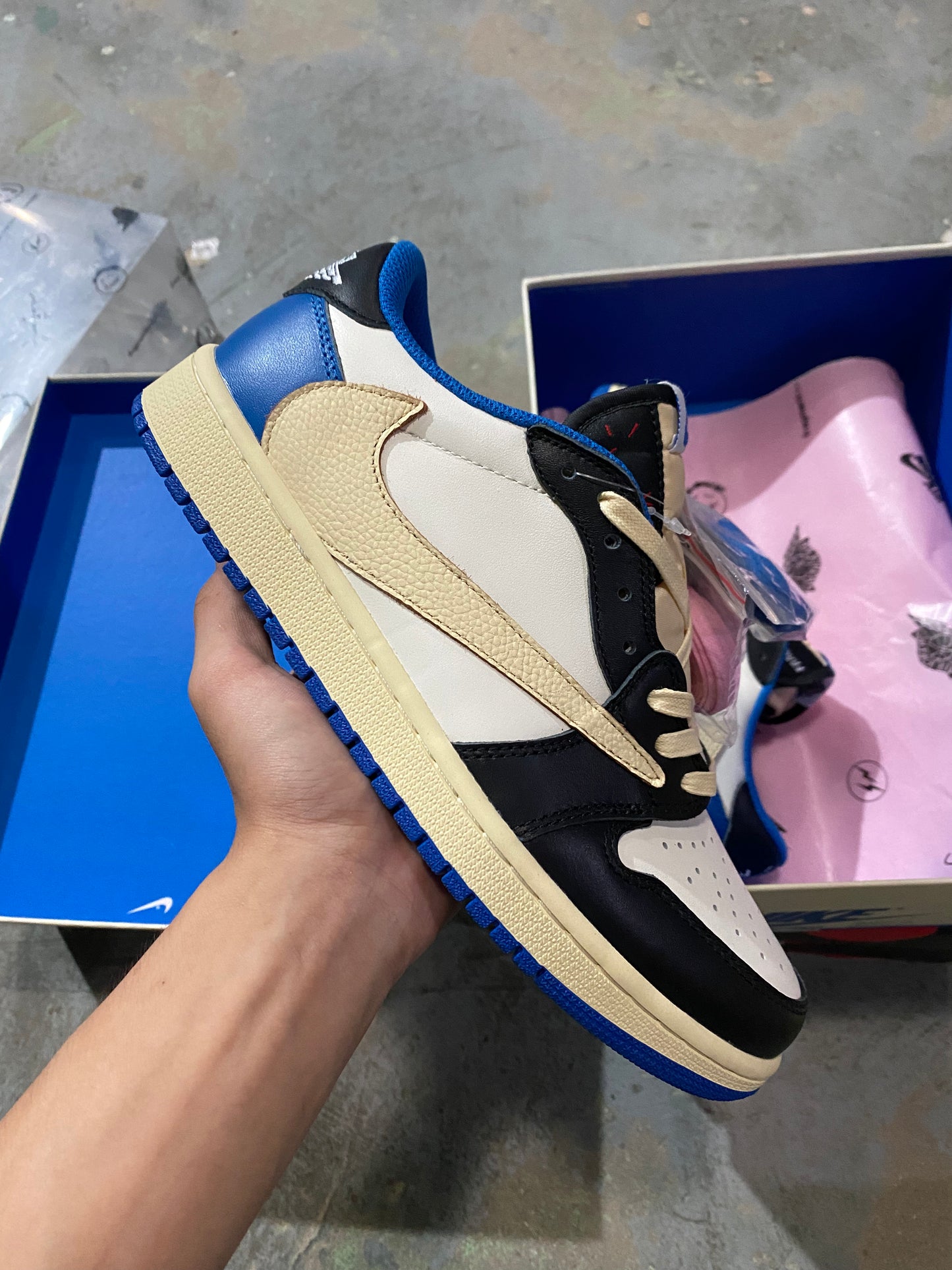 Jordan 1 Retro Low Fragment X Travis Scott